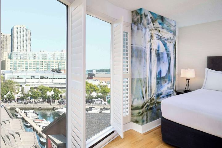 Room 21 of 56
