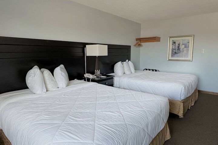 Room 21 of 32