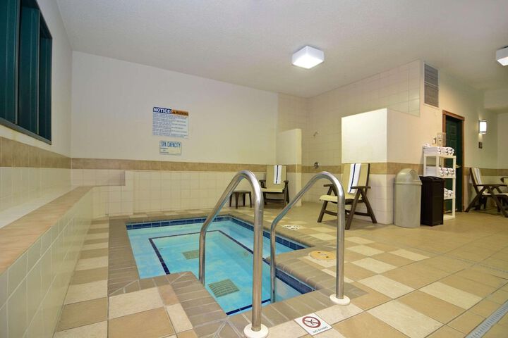 Pool 2 of 32