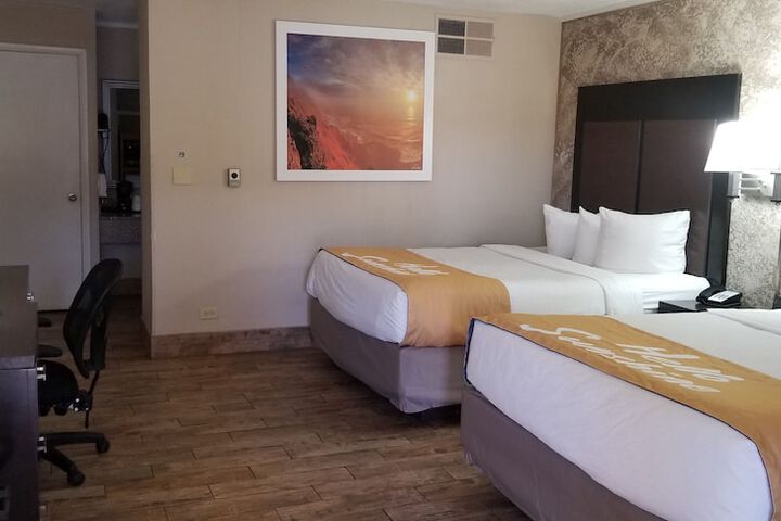 Days Inn & Suites by Wyndham Trinidad