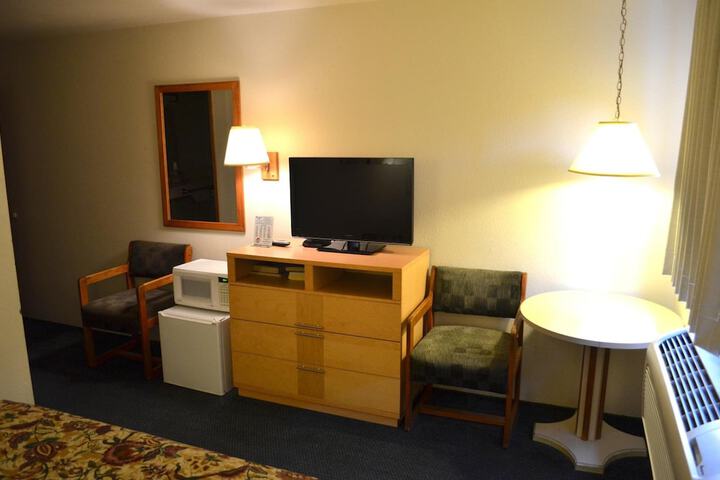 Room 10 of 24