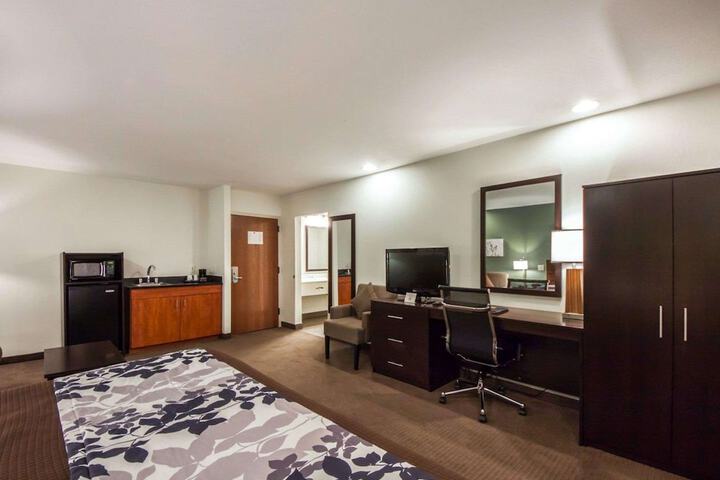 Sleep Inn & Suites Edmond near University