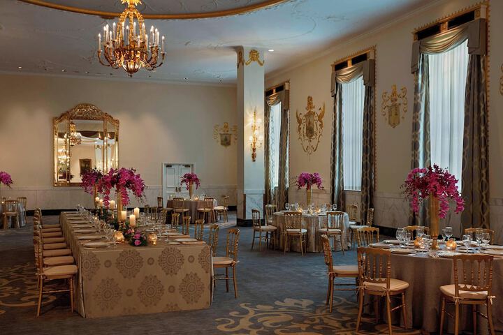Ballroom/Hall 81 of 91