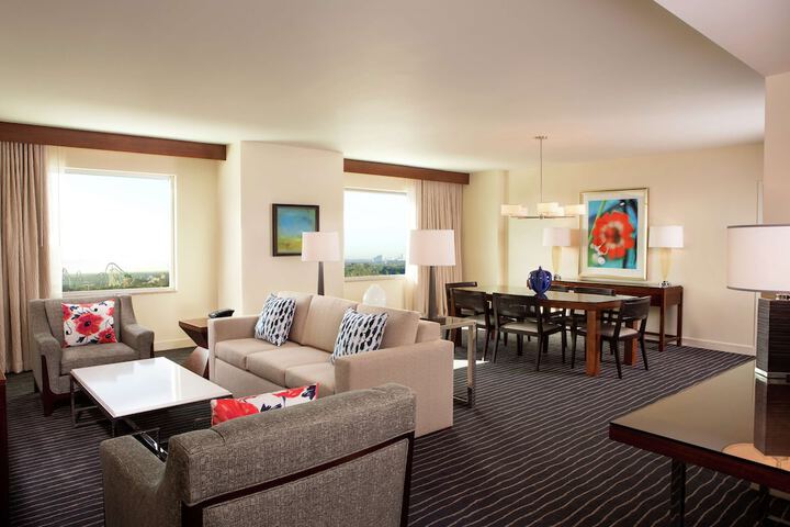 Room 53 of 114
