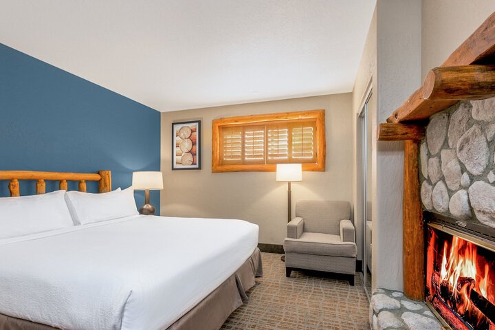 Holiday Inn Resort The Lodge at Big Bear Lake by IHG
