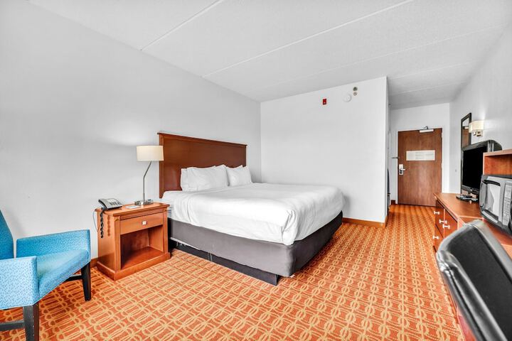 Room 37 of 70