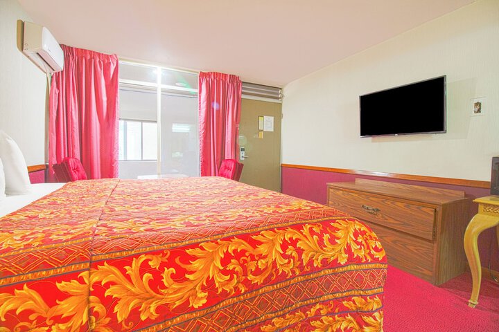 Room 57 of 65
