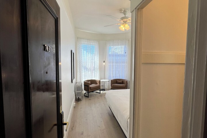 Room 22 of 41