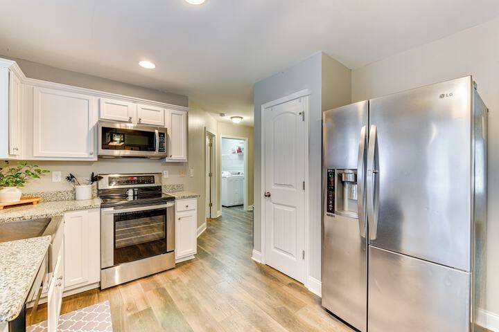 Pet-friendly Home in Monroe: Deck Grill & Yard!