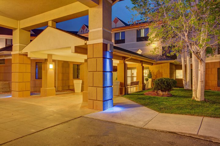 Hotel 4 of 42