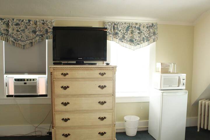 Room 107 of 230