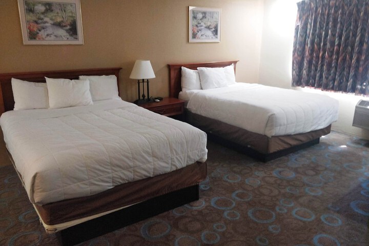 Room 16 of 28