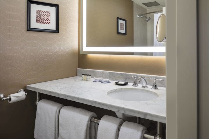 Room 5 of 52