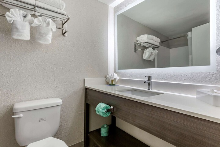 Room 8 of 29