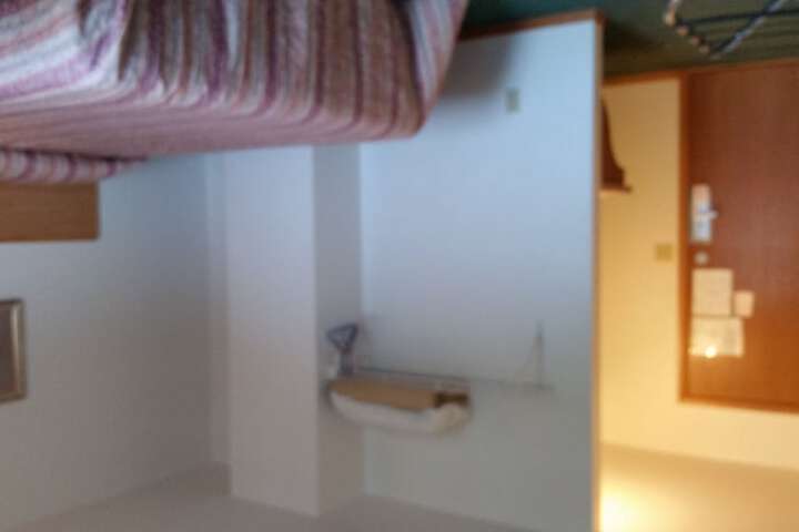 Room 68 of 102