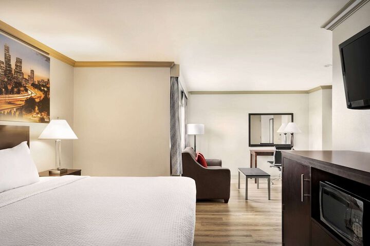 Room 26 of 45