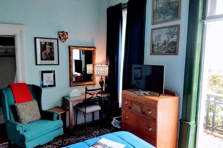 Room 30 of 53
