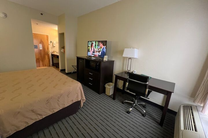 Room 22 of 44