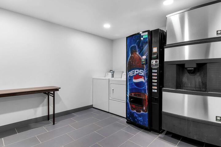 Comfort Inn & Suites York North