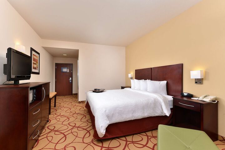 Room 17 of 34
