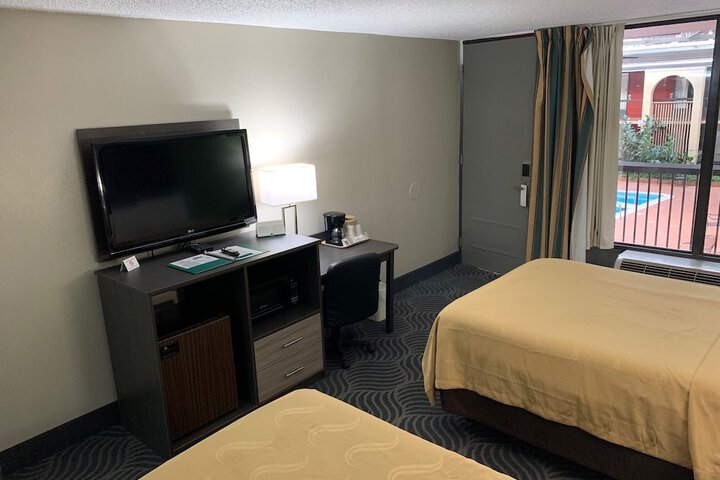 Room 19 of 49