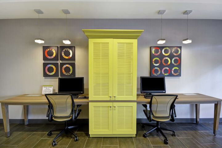 Business Center 49 of 49