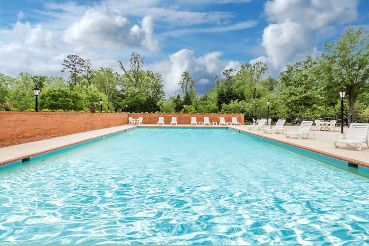 Pool 3 of 16