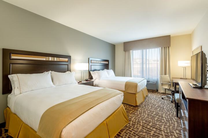Holiday Inn Express & Suites Denver South - Castle Rock by IHG