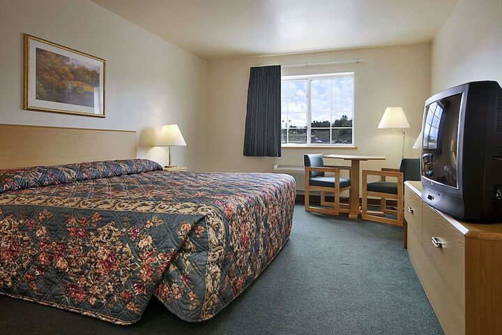 Room 13 of 49