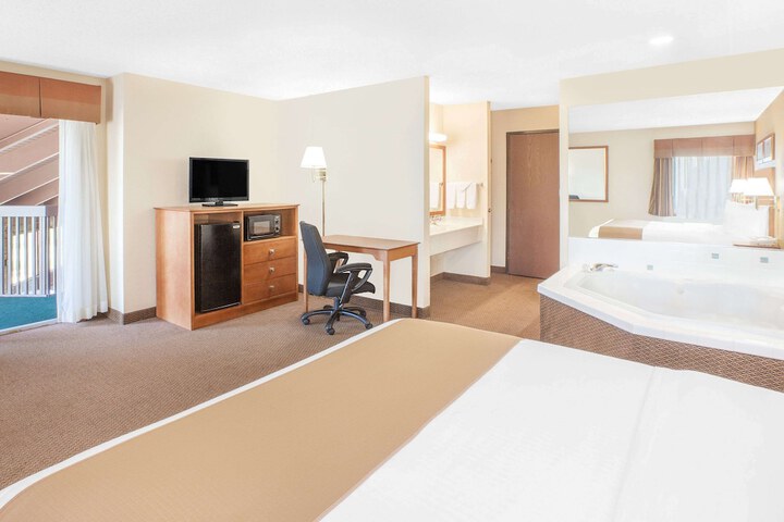 Room 17 of 21