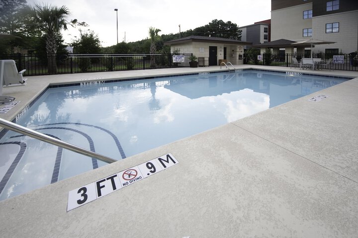 Staybridge Suites Summerville by IHG