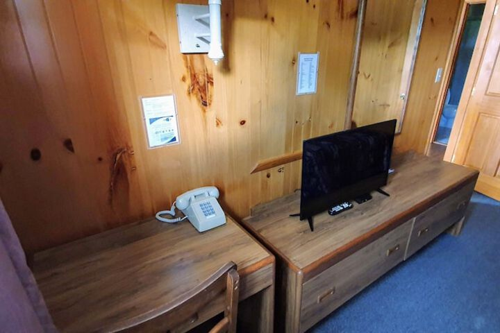 Room 38 of 107