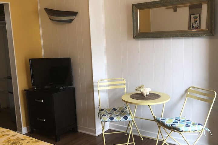 Room 8 of 30