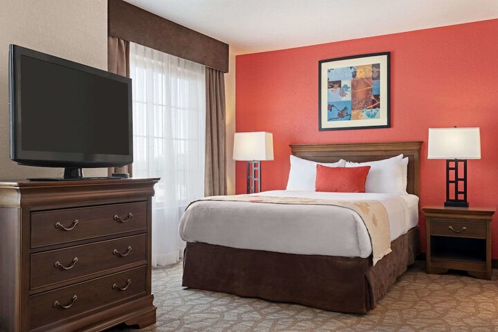Room 15 of 30