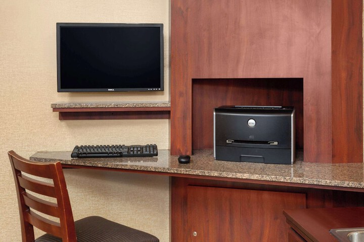 Business Center 56 of 56