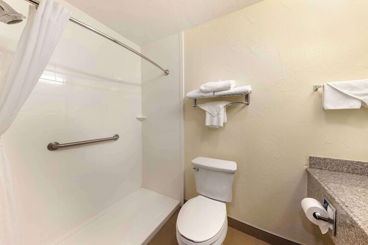 Room 19 of 28