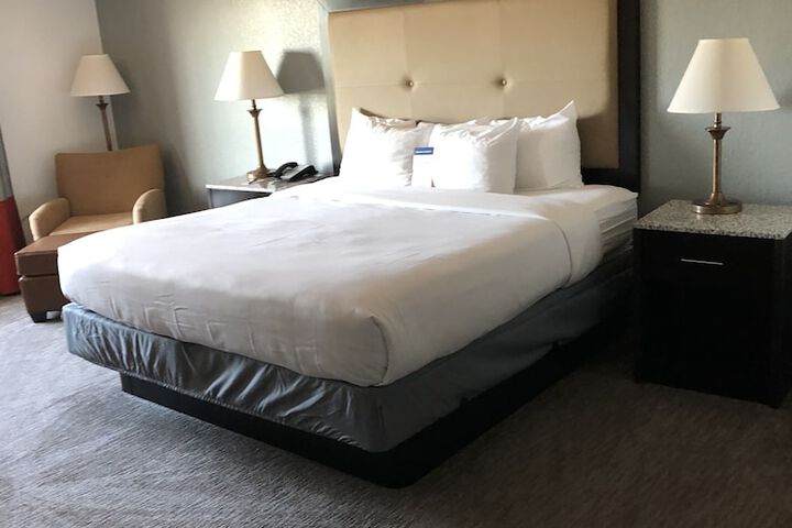 Room 47 of 90