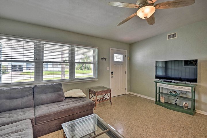 Charming Port Orange Home - Walk to Beach!