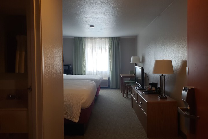 Room 27 of 63