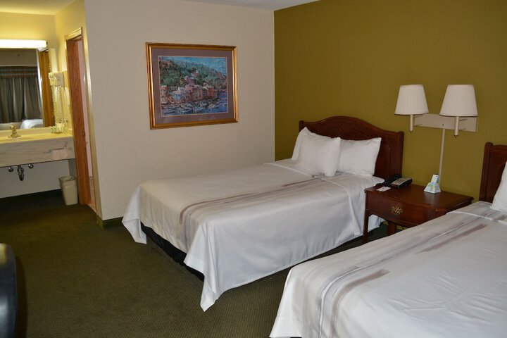 Room 10 of 23