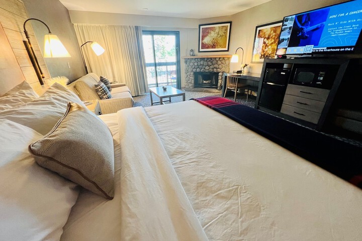 Riverhouse Lodge