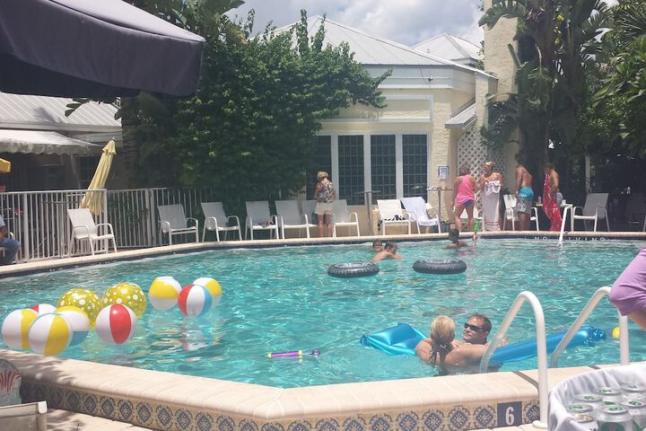 Pool 13 of 392