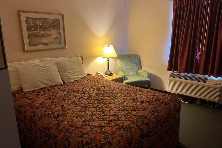 Room 3 of 6