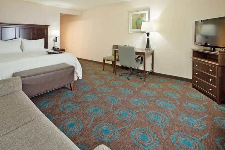 Hampton Inn & Suites St. Cloud MN