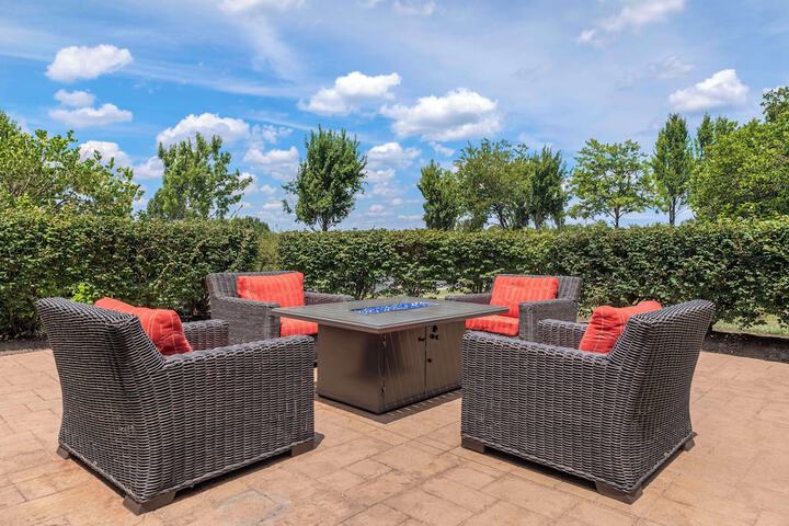 Terrace/Patio 24 of 25