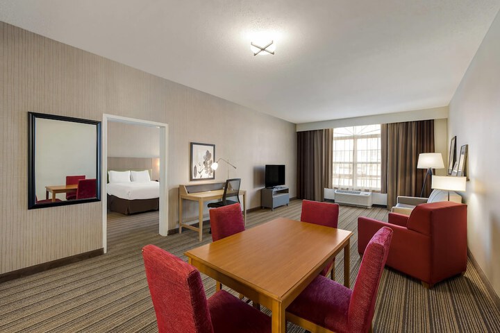 Country Inn & Suites by Radisson Findlay, OH