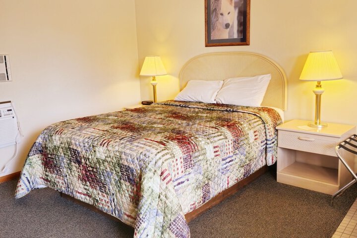 Gray Wolf Lodge