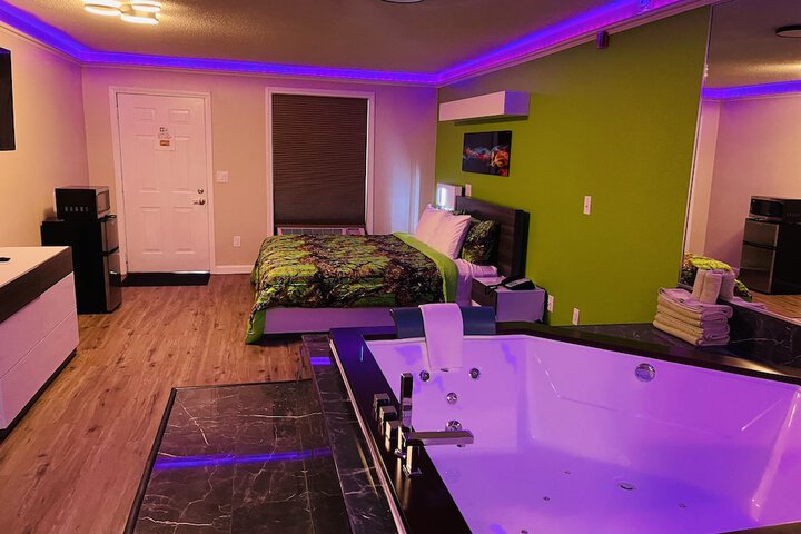 Room 40 of 71