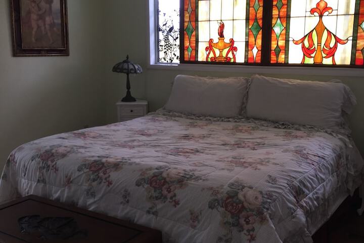 Room 15 of 36