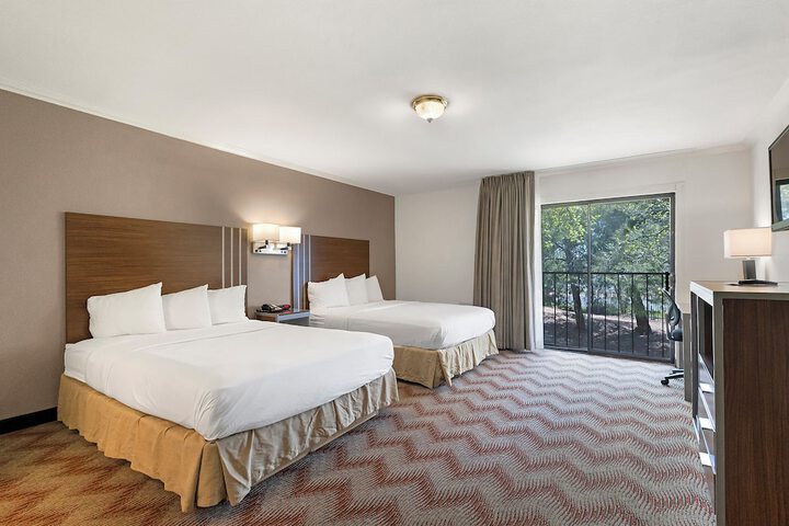Room 6 of 29